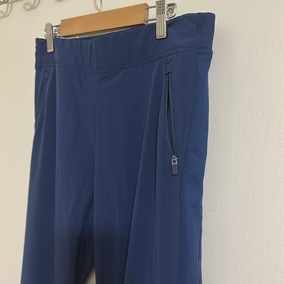 EUC Athleta Girl Navy Athletic Joggers size XXL/16 - Picture 2 of 6